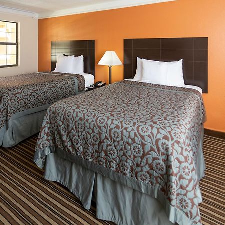 Days Inn By Wyndham Jacksonville Baymeadows Eksteriør billede