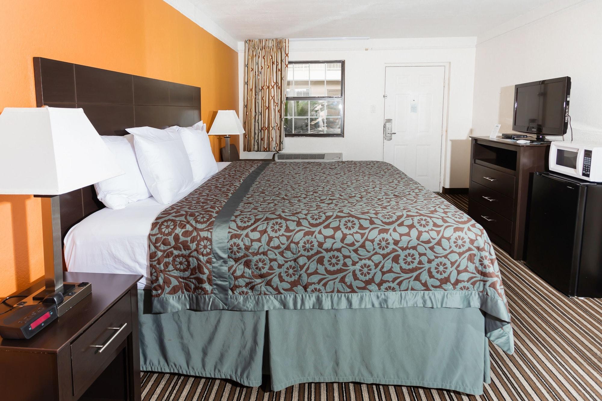 Days Inn By Wyndham Jacksonville Baymeadows Eksteriør billede