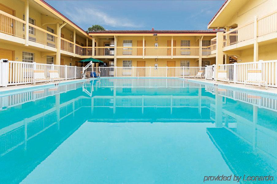 Days Inn By Wyndham Jacksonville Baymeadows Eksteriør billede