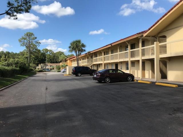 Days Inn By Wyndham Jacksonville Baymeadows Eksteriør billede