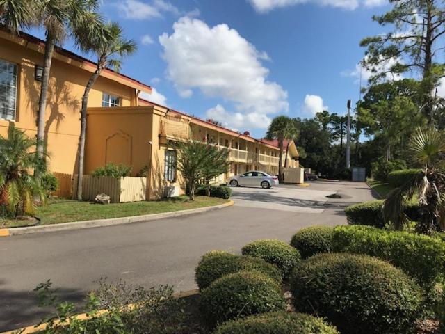 Days Inn By Wyndham Jacksonville Baymeadows Eksteriør billede