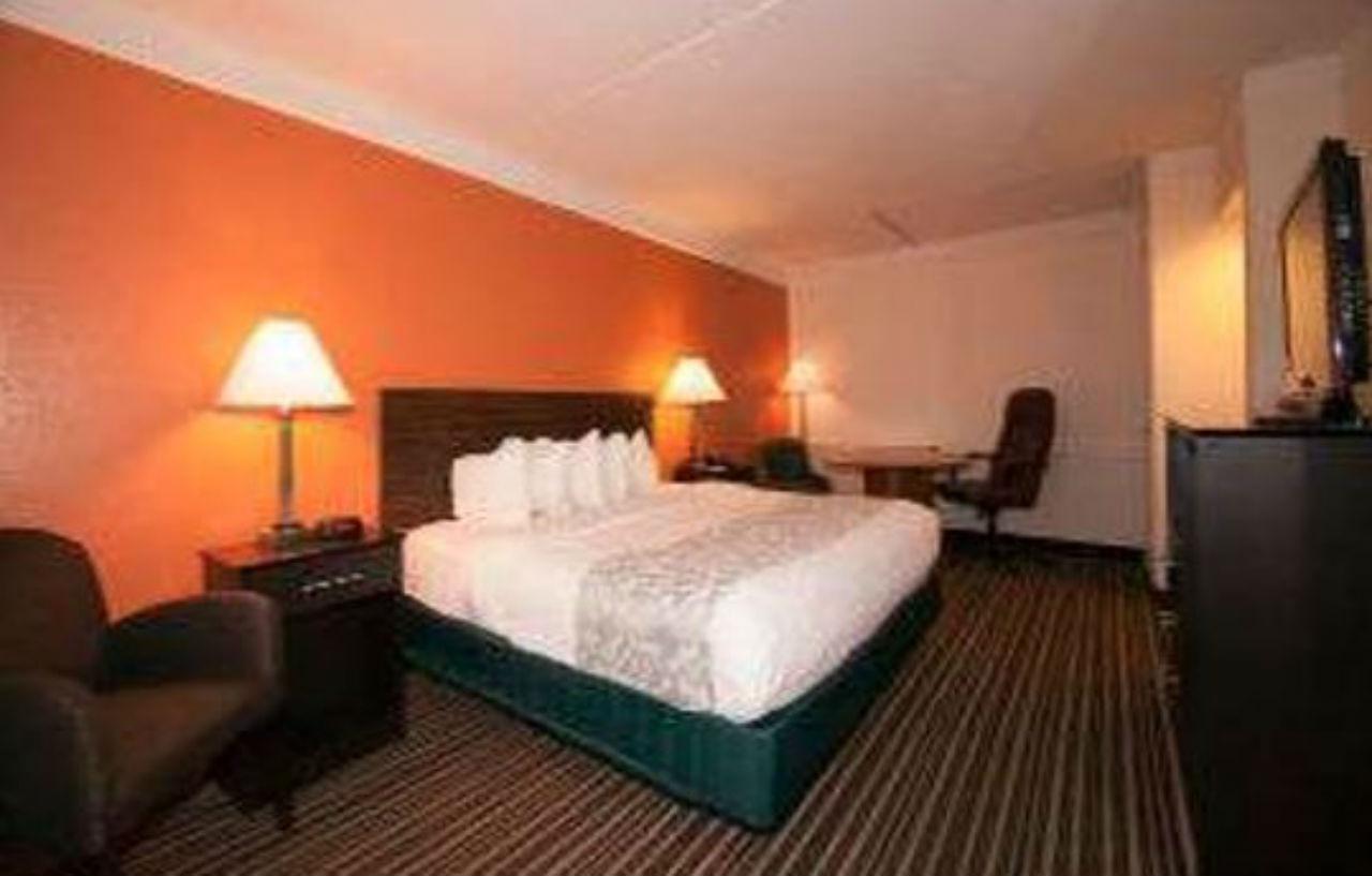 Days Inn By Wyndham Jacksonville Baymeadows Eksteriør billede